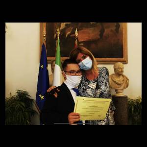 Sisti con diploma2